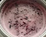 A picture of step 2 of Black Grapes Jam.