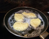 Foto del paso 7 de la receta: Buñuelos con licor de anís a la naranja