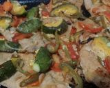 Foto del paso 5 de la receta: Salmón criollo empanado, con verduras, al horno(súper sano, sin sal)