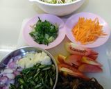 Foto langkah ke 3 dari resep Tumis toge jamur kuping.