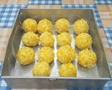 Foto langkah ke 4 dari resep Bola-bola Kentang.