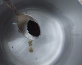 A picture of step 1 of Fennel and Ginger Tea.
