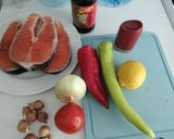 Foto langkah ke 1 dari resep Salmon Paprika Saus Tiram.