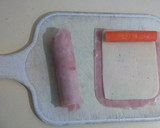 Foto del paso 1 de la receta: Rollitos de york, queso y surimi gratinados