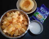 A picture of step 1 of Muskmelon kulfi.