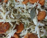 Foto del paso 4 de la receta: Pollo en escabeche Tabasco