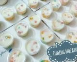 Foto langkah ke 3 dari resep Puding Susu Mozaik.