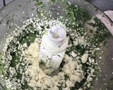 Foto del passaggio 3 della ricetta Pesto con il ciuffo di carote