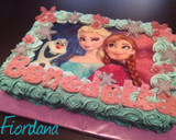 Foto del paso 4 de la receta: Tarta de cumpleaños sin huevos de frozen