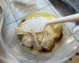 A picture of step 4 of Banana Nut Cake.