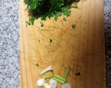 Foto del paso 1 de la receta: Sepia al ajillo tierno y perejil fresco