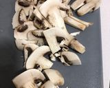 Foto del paso 2 de la receta: Macarrones integrales con salsa cremosa champiñones