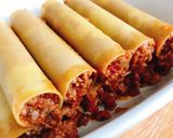 Hình bước làm 1 của món Mì Ống Cannelloni Nhồi Sốt Bò Bằm Bolognese Phủ Phô Mai Đút Lò