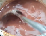 Foto langkah ke 4 dari resep Puding Coklat Susu Edible Flower.