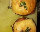 A picture of step 6 of Aloo tikki burgers.