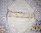 A picture of step 4 of Cream potato roll.