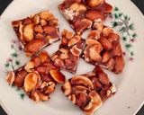 ડ્રાયફ્રુટ ચીકી(Dryfruit Chikki Recipe in Gujarati) રેસીપી સ્ટેપ3ફોટો