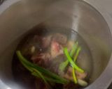 A picture of step 1 of Fried Papas Criollas with Shredded Beef and Sauce.