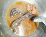 Hình bước làm 2 của món Gà hấp tỏi