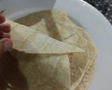 Foto del paso 3 de la receta: Fajitas con atún, arroz y tomate! ♡