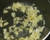 Foto del paso 2 de la receta: Sopa castellana o sopa de ajo (con un toque personal)
