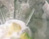 Foto del paso 1 de la receta: Batido post workout! Con palta y banana!