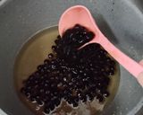 Foto langkah ke 2 dari resep Es Teh Boba Rasa Stroberi Thailand.