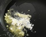 Foto del paso 8 de la receta Cardo con rebozuelos y salsa de almendras