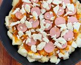 Foto langkah ke 3 dari resep Pizza Teflon Pinggiran Roti.