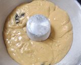 Foto del paso 2 de la receta: Rosca de harina de espelta integral con ciruelas secas