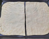 Foto del paso 7 de la receta: Coca de panceta y morcilla con masa de pizza casera