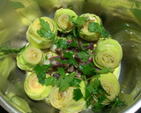 Foto del paso 3 de la receta: Alcachofas estofadas con jamón y vino blanco