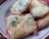 Foto langkah ke 4 dari resep Martabak telor isi kol.