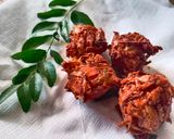 A picture of step 5 of Tea Stall Onion Bonda.