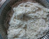 A picture of step 1 of Corn hakka noodles.