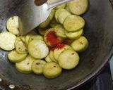 A picture of step 3 of Stir fried bottlegourd.