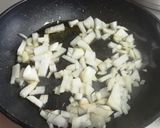Foto del paso 4 de la receta: Tallarines con salsa carbonara