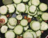 Foto langkah ke 2 dari resep Tumis Bayam Oyong Jalapeno.