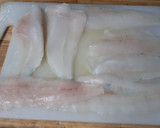 Foto del paso 1 de la receta: 122. Pastel de merluza y gambas
