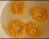 A picture of step 2 of Jahangir / Jahangri.