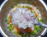 A picture of step 3 of Oats Paneer Chila.