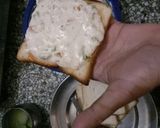 A picture of step 3 of Suji bread sandwich.