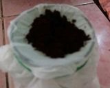 Foto langkah ke 1 dari resep Homemade ice cafe latte.