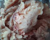 Foto langkah ke 1 dari resep Sawi Gulung Isi Ayam.