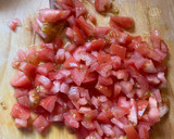 Foto del paso 1 de la receta: Gnocchis con huevos y champiñones en salsa de tomate