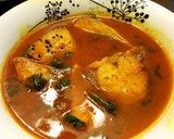 A picture of step 1 of Hilsa fish tel jhol/ Bengali Hilsa light curry.