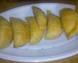 A picture of step 5 of Meat pie.