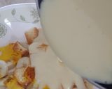 A picture of step 5 of Fruit custard.