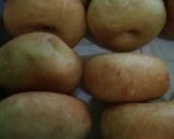 Foto langkah ke 6 dari resep Donat ekonomis tanpa telur.