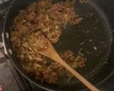 A picture of step 2 of Mince and Kidney Beans.